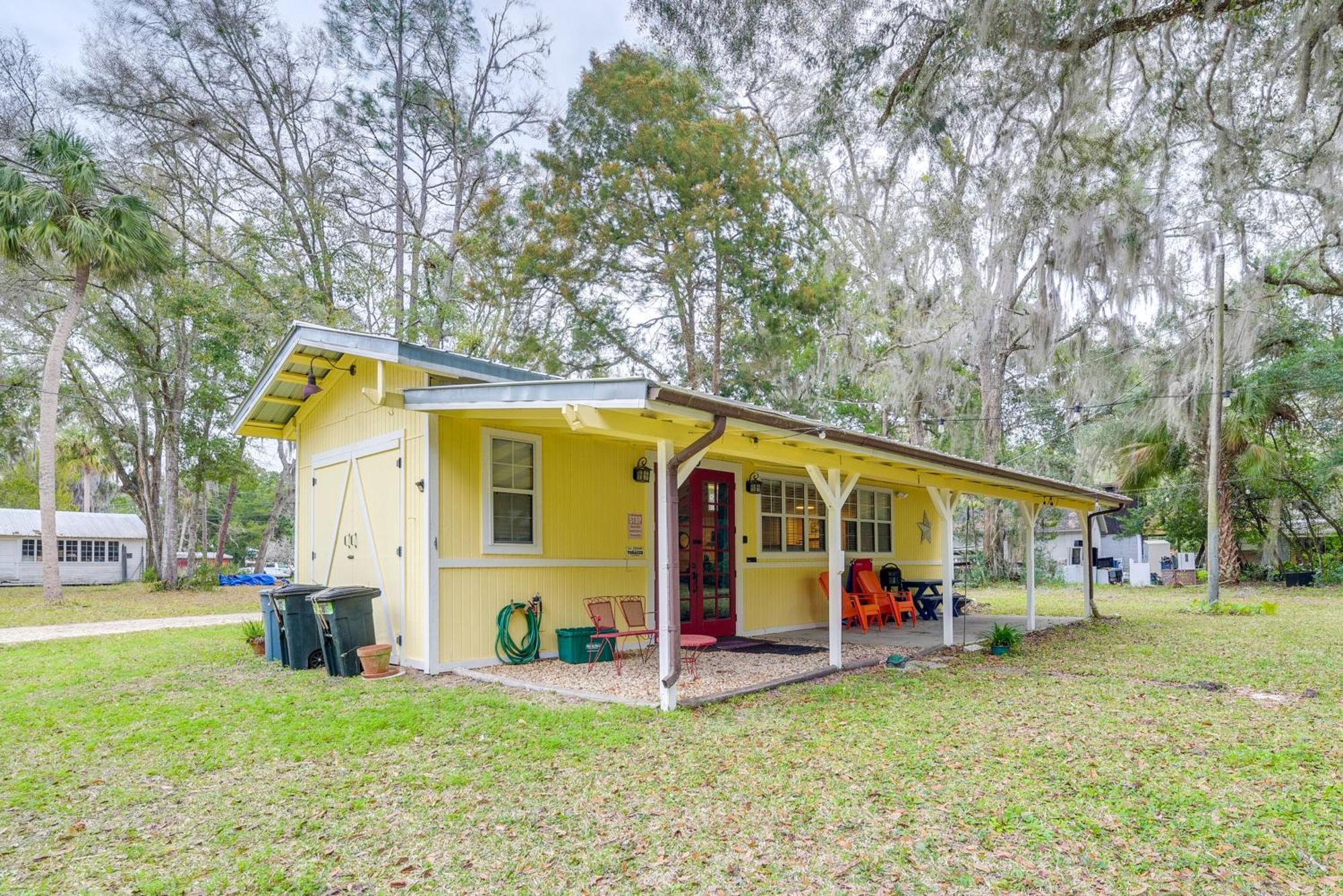 Inglis Studio Home With Covered Patio And Grill! Yankeetown Exterior photo